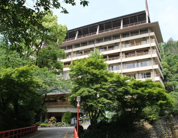 伏尾温泉 不死王閣（ふしおうかく）