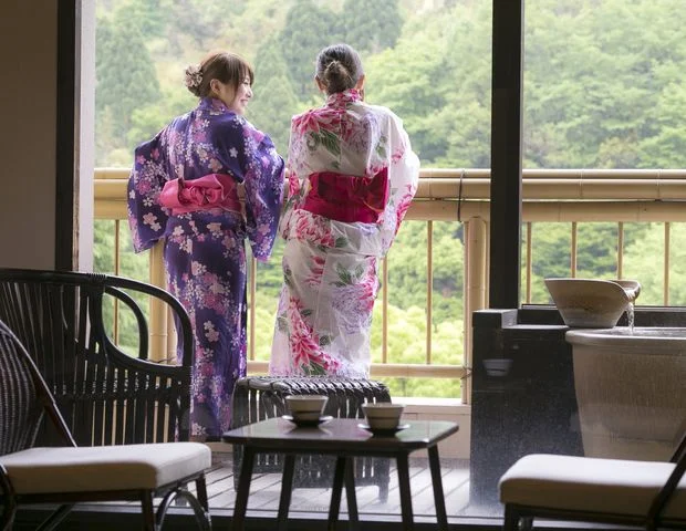 伏尾温泉 不死王閣（ふしおうかく）