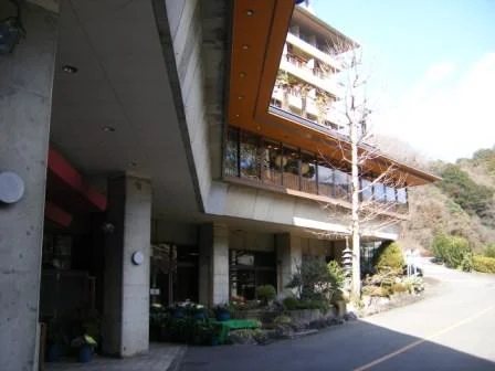 伏尾温泉 不死王閣（ふしおうかく）