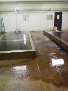 南市岡田中温泉（閉館しました）