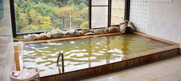 鶴の湯温泉（つるのゆおんせん）