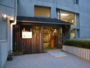奥熊野川湯温泉 川湯まつや