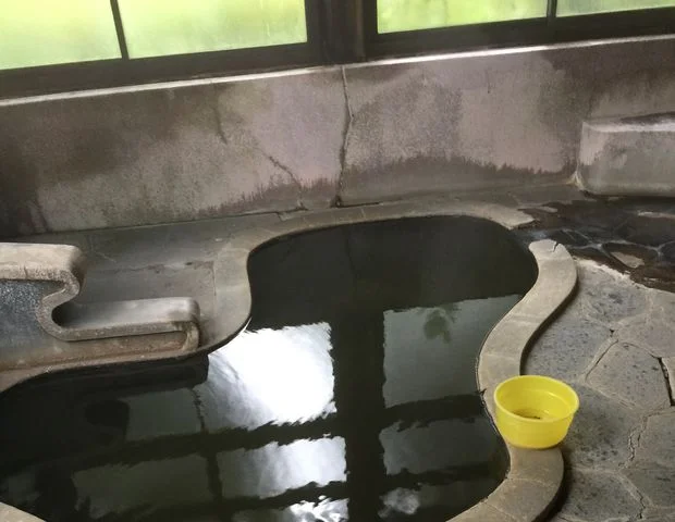 黒湯の高友旅館