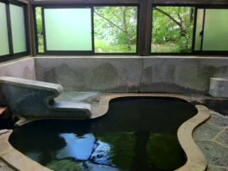 黒湯の高友旅館