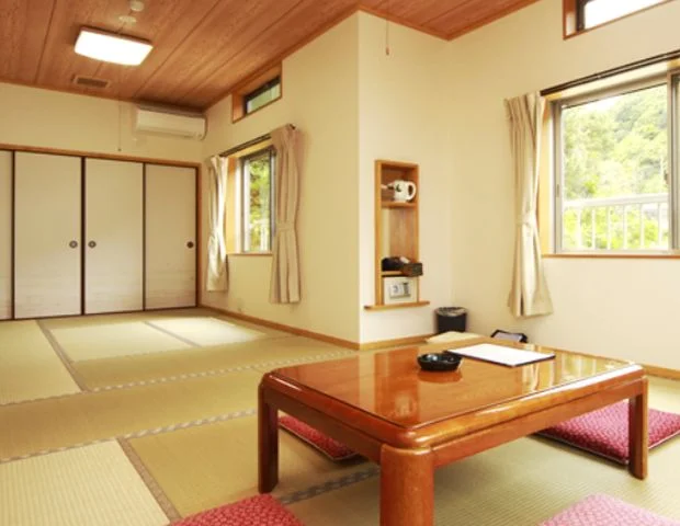 椿温泉 海鮮居酒屋の宿 民宿若竹