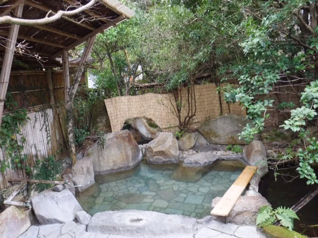 旅館よしのや