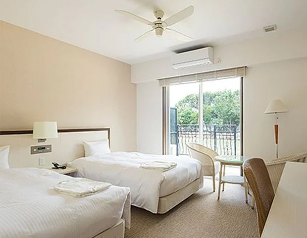 HOTEL HOLISTIC RESORT