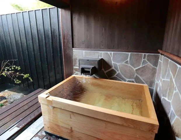 源泉かけ流し湯宿 長生庵