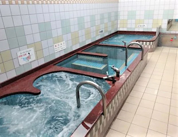 鈴成湯