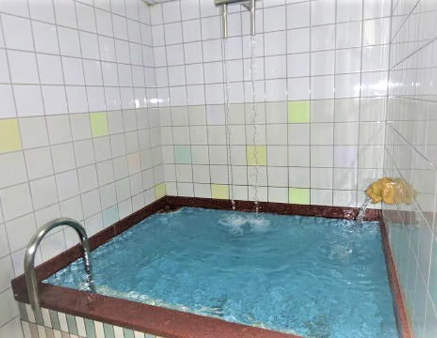 鈴成湯