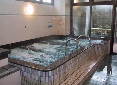 白山湯 六条店