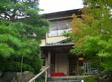 嵐山温泉 辨慶