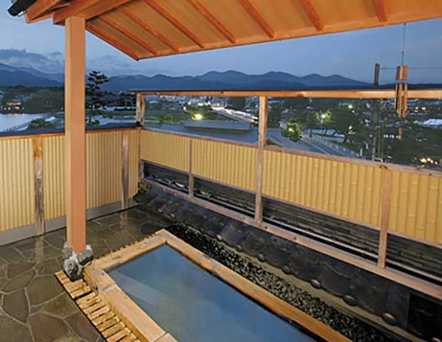 嵐山温泉彩四季の宿花筏