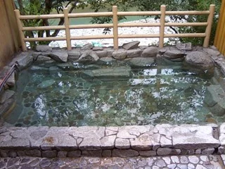 湯泉地温泉休憩所 泉湯