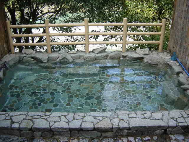 湯泉地温泉休憩所 泉湯