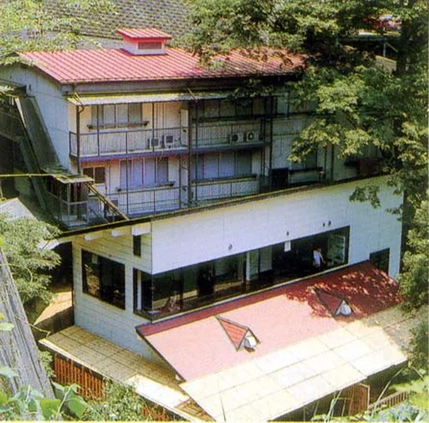 入之波温泉湯元 山鳩湯（しおのはおんせん）