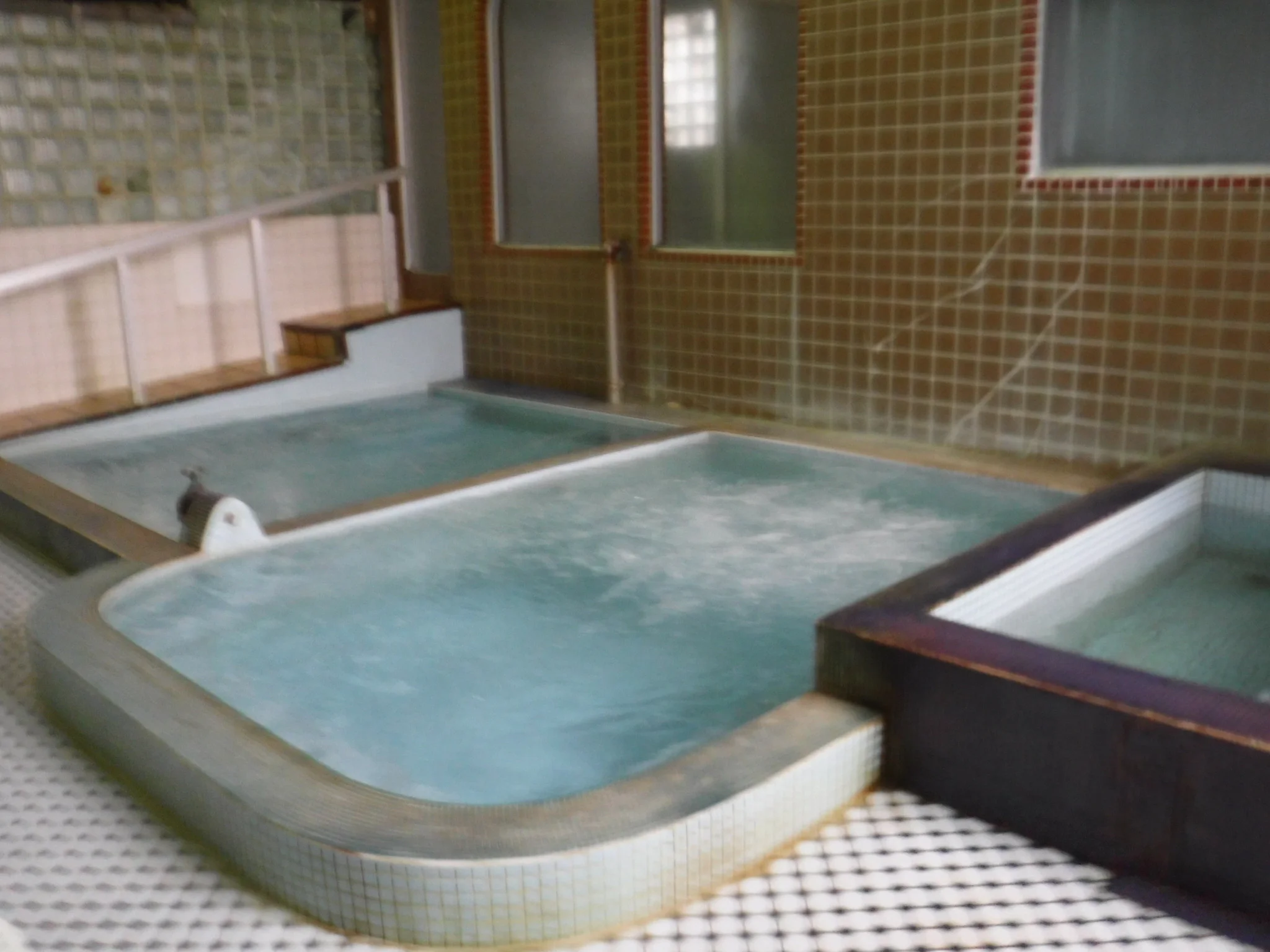 八戸中央温泉 天然温泉 卵湯(閉館しました)