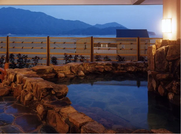 天然温泉 宮浜べにまんさくの湯