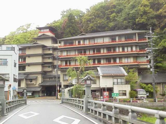 三朝薬師の湯　万翆楼