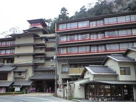 三朝薬師の湯　万翆楼
