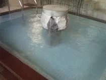 御前湯（ごぜんゆ）