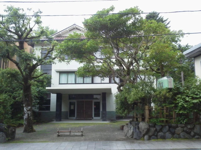 河鹿園