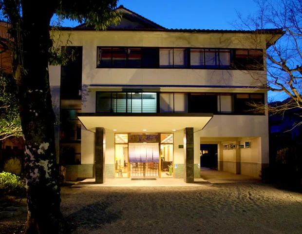 美作三湯奥津温泉　池田屋河鹿園