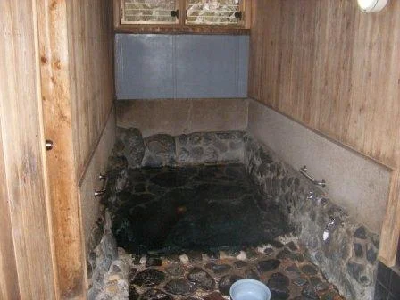 真賀温泉館