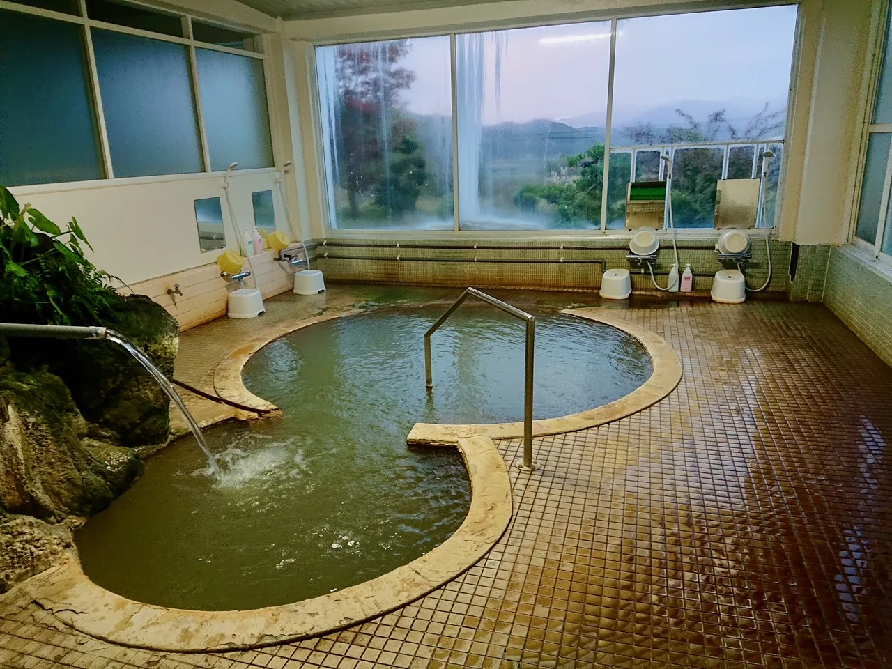 温泉旅館　中野