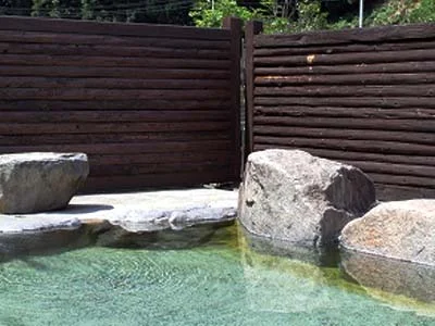 茅森温泉（地元専用混浴露天風呂）