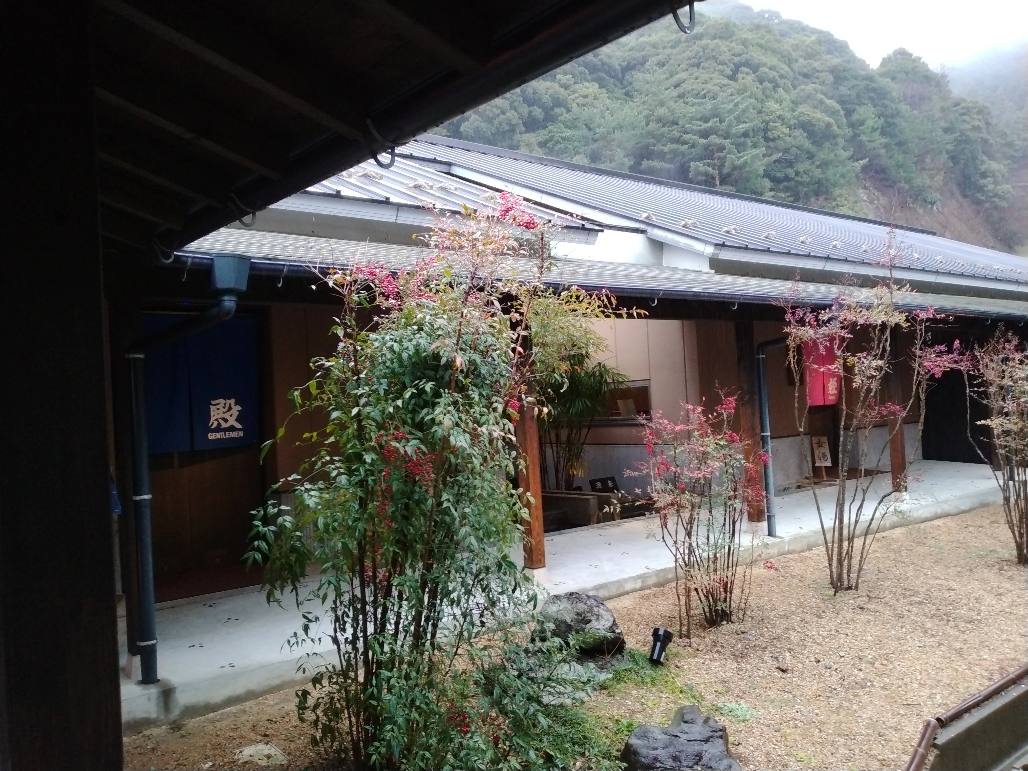 萩本陣