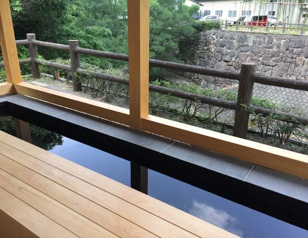 湯山荘 阿讃琴南（あさんことなみ）
