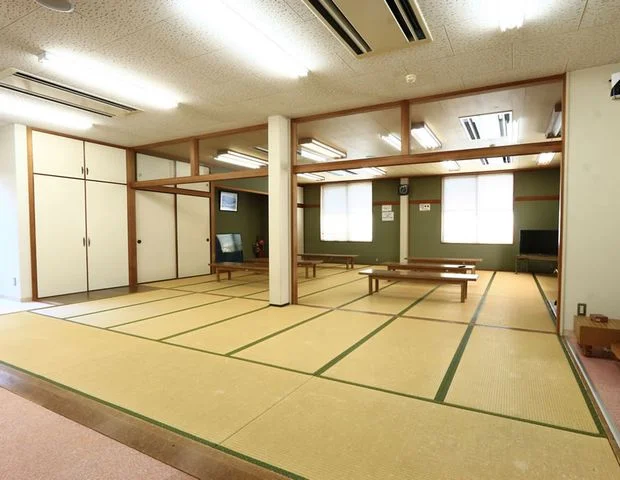 翼山温泉
