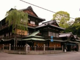 道後温泉本館