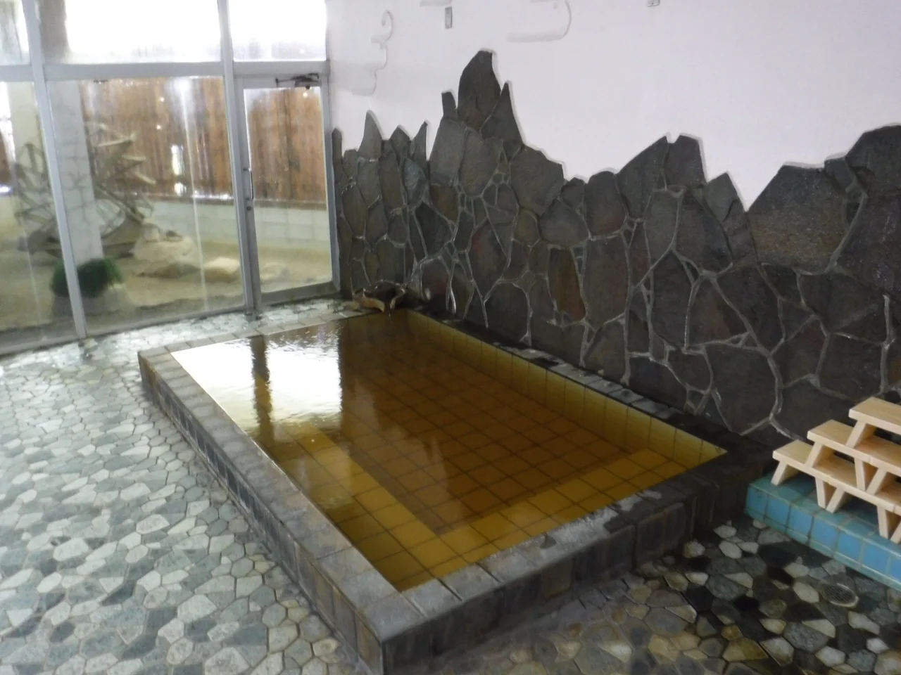 湯元　小林