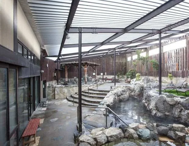 みなと温泉 波葉の湯（なみはのゆ）