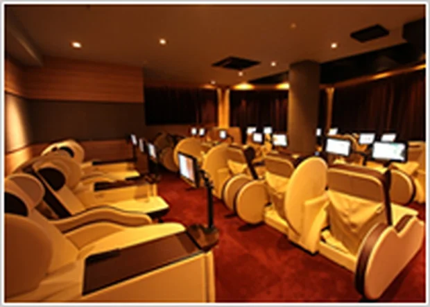 アビネル福岡(閉館しました)