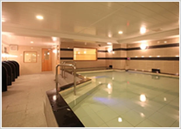 アビネル福岡(閉館しました)