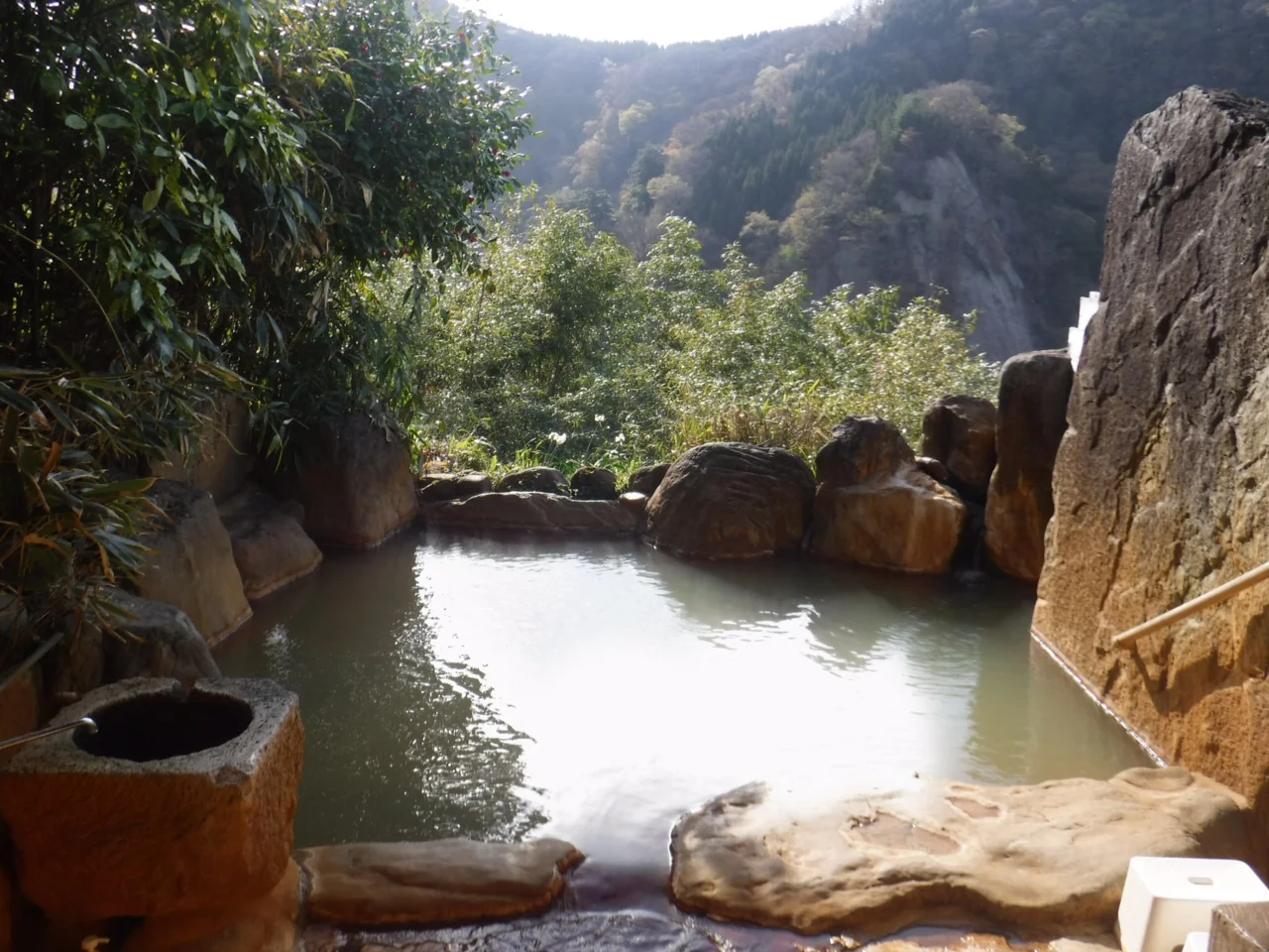九酔渓温泉  二匹の鬼