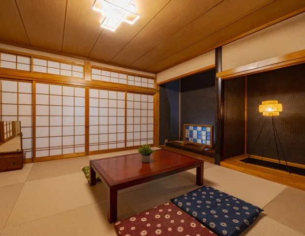 亀川ゆかり庵