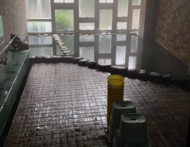 乙丸温泉館