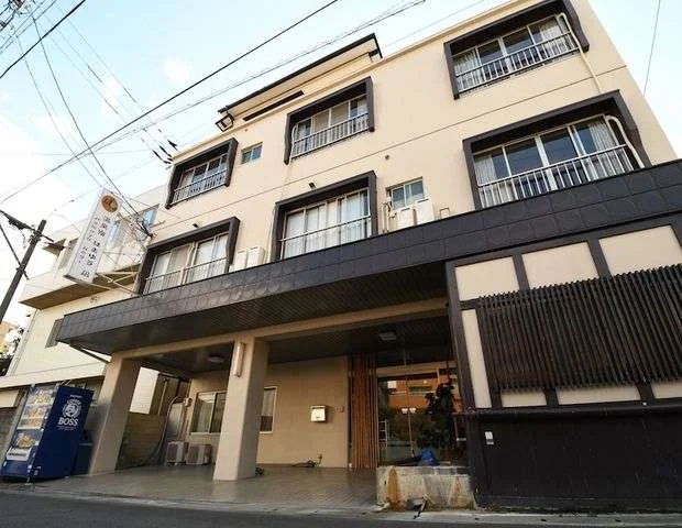温泉宿はまゆう凪（旧 スパホステル カオサン別府はまゆう）