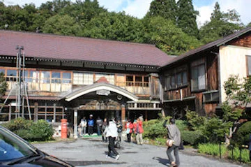 蔦温泉（つたおんせん）