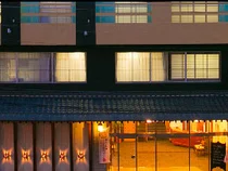 ホテル芳泉鶴 (旧 ホテル かくすい苑)(閉館しました)