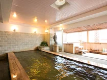 ホテル芳泉鶴 (旧 ホテル かくすい苑)(閉館しました)