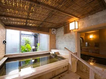 ホテル芳泉鶴 (旧 ホテル かくすい苑)(閉館しました)