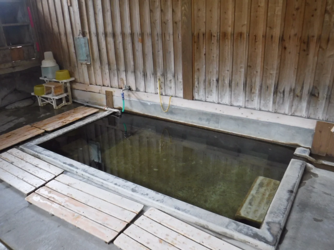 加勢の湯(西石松)共同浴場