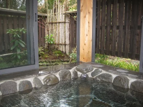 湯布院温泉 ゆふいん 由布茶寮 - 大分県