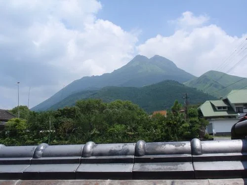 由布岳温泉