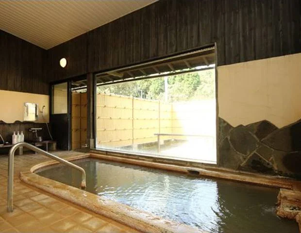 長湯温泉　御宿「友喜美荘」